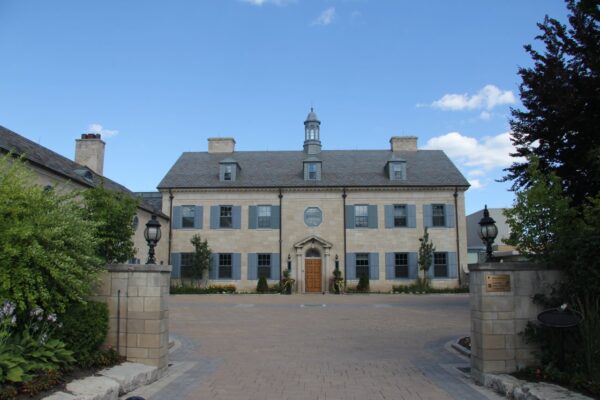 how to avoid canada’s international school system scams students