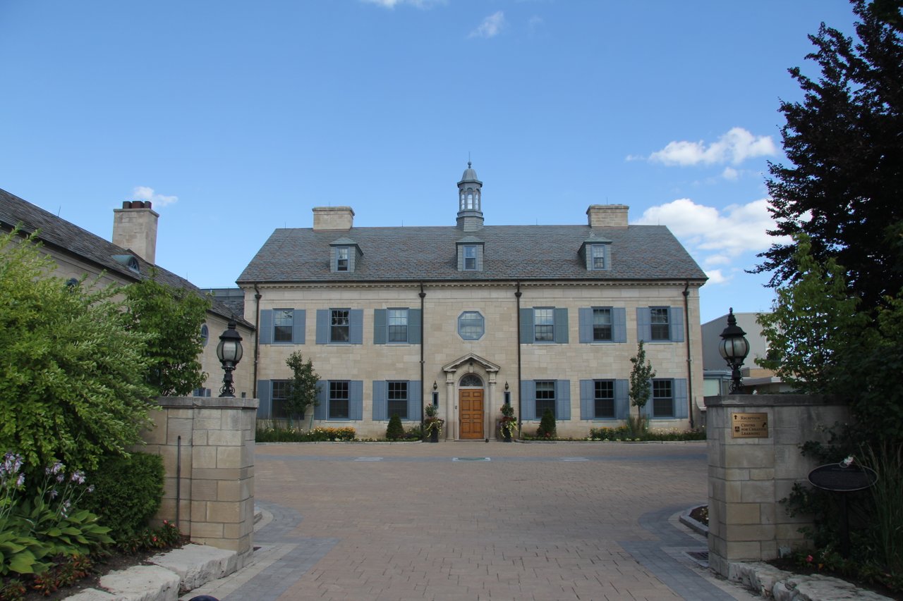 how to avoid canada’s international school system scams students