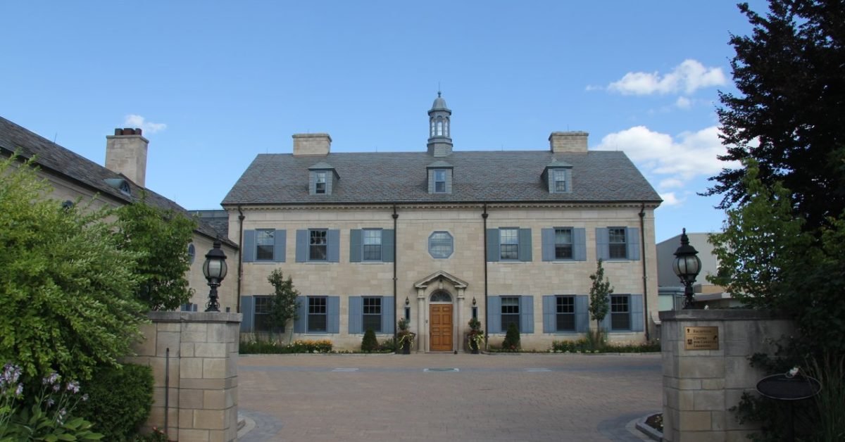 Boarding School in Toronto